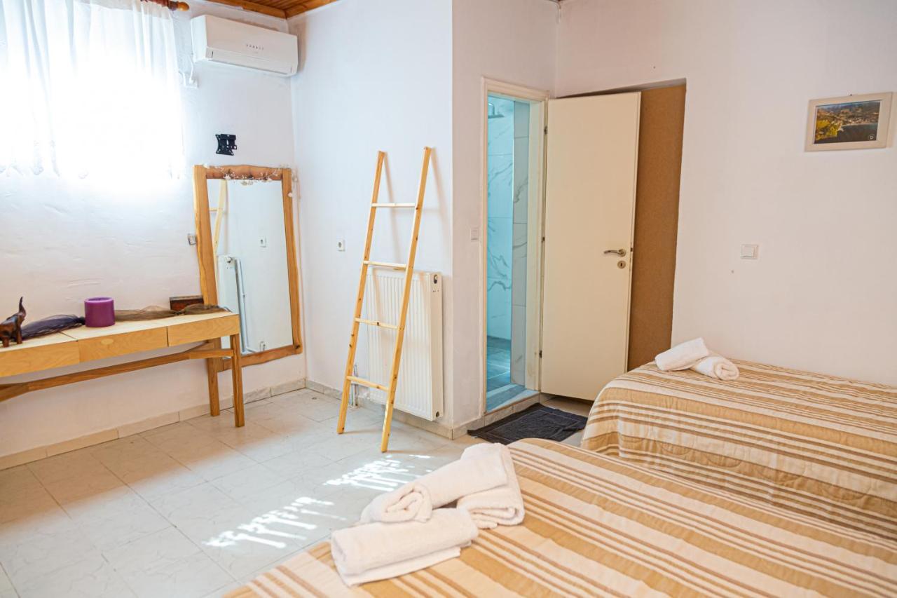 Alonia Apartment Himare Esterno foto